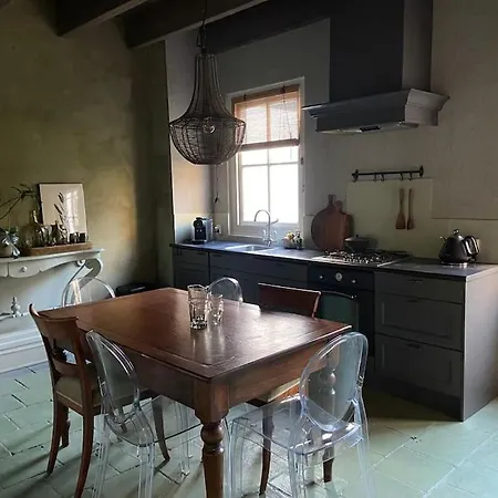 Hofstede Klein Rozendaal, Huisje Rozen Casa de Férias Asch